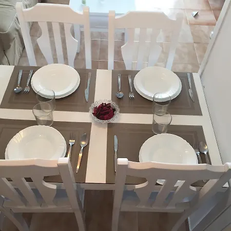 Apartamento Primavera Apartment *
